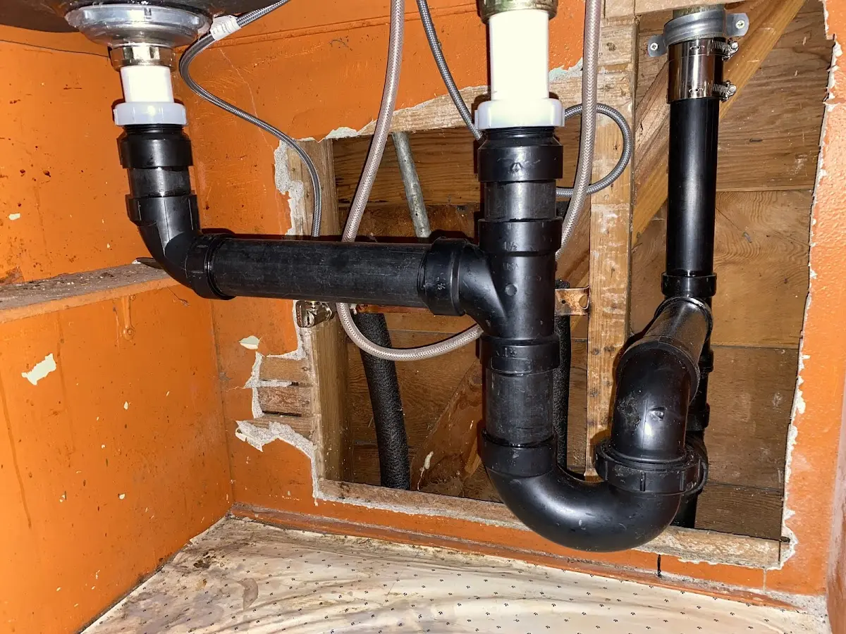 Professional Pipe Bursting equipment and tools on the job in Fort Leonard Wood